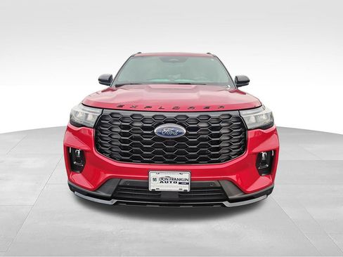 Used 2026 Ford Explorer ST-Line w/ ST-Line Street Pack AWD/4WD image 8