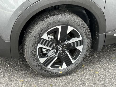 New 2026 Nissan Kicks SV w/ SV Premium Package AWD/4WD image 7