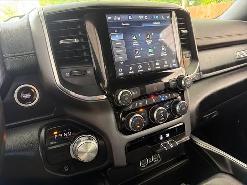 Used 2024 RAM 1500 Laramie RWD image 27