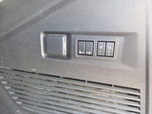 Used 2024 Chevrolet Tahoe High Country image 19