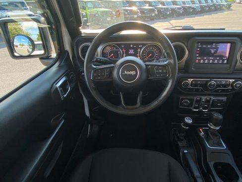 Used 2019 Jeep Wrangler Unlimited Sport S AWD/4WD image 28
