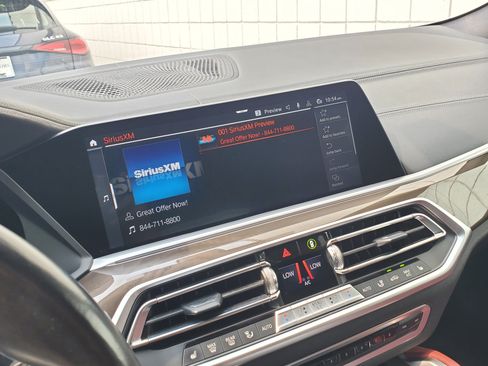 Used 2022 BMW X6 xDrive40i w/ M Sport Package AWD/4WD image 18