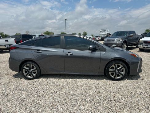 Used 2022 Toyota Prius XLE FWD image 13