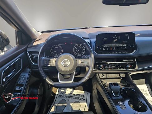 Used 2021 Nissan Rogue SL w/ Premium Package AWD/4WD image 17
