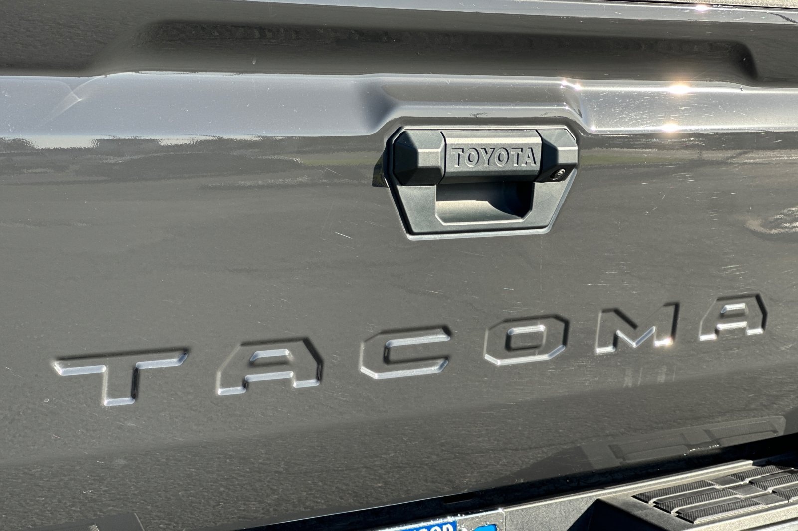 Used 2025 Toyota Tacoma TRD Sport AWD/4WD image 24