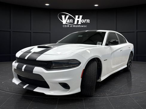 Used 2022 Dodge Charger R/T w/ Blacktop Package RWD image 3