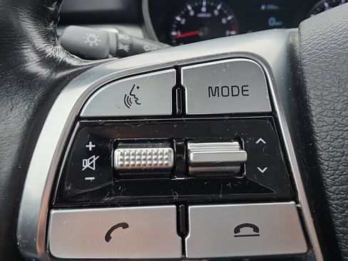 Used 2022 Kia Telluride LX AWD/4WD image 16