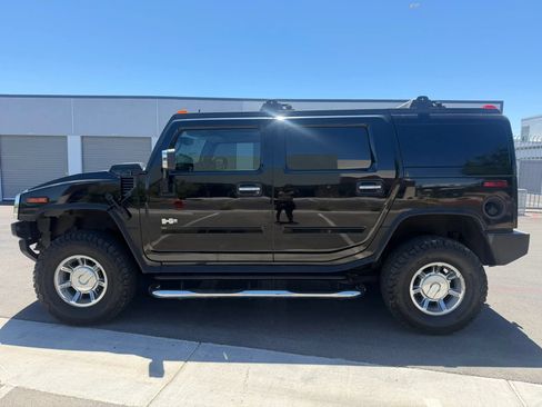 Used 2005 HUMMER H2 w/ Preferred Equipment Group AWD/4WD image 3