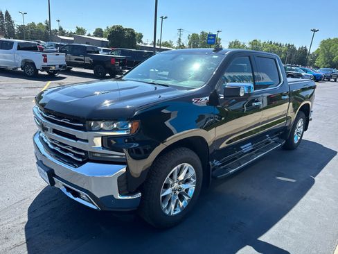Used 2019 Chevrolet Silverado 1500 LTZ w/ LTZ Plus Package AWD/4WD image 11