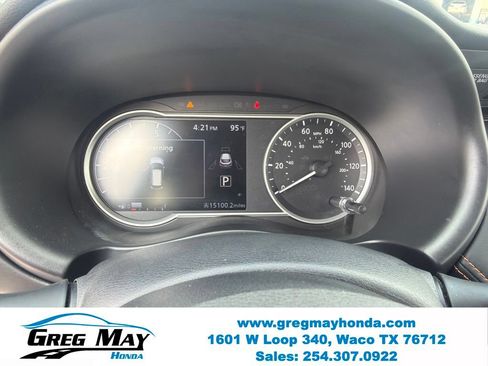 Used 2019 Nissan Kicks SR w/ SR Premium Package FWD image 14