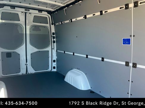 Used 2026 Mercedes-Benz Sprinter 2500 image 15