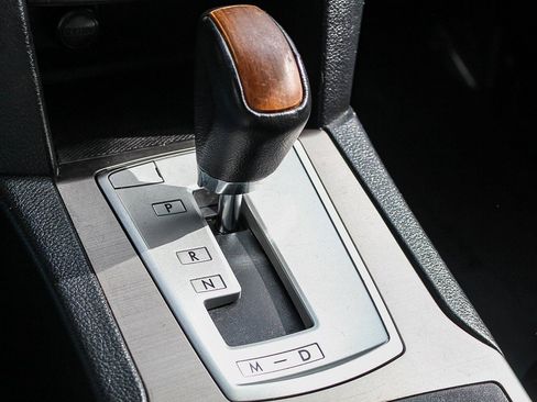 Used 2014 Subaru Outback 3.6R Limited image 25