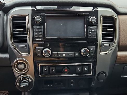 Used 2017 Nissan Titan Platinum Reserve image 11