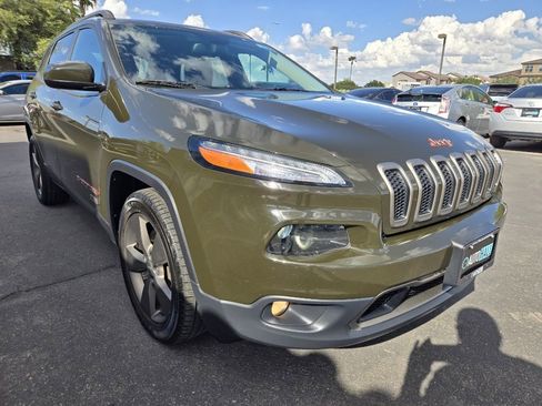 Used 2017 Jeep Cherokee 75th Anniversary image 7