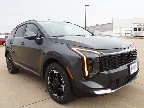 New 2026 Kia Sportage EX image 3