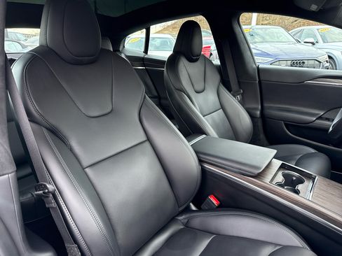 Used 2022 Tesla Model S Standard Range image 39