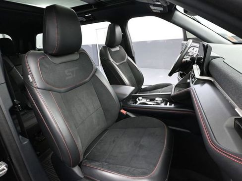 Used 2025 Ford Explorer ST image 57