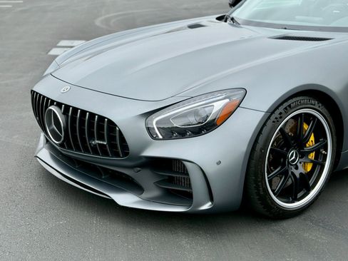 Used 2018 Mercedes-Benz AMG GT R image 28