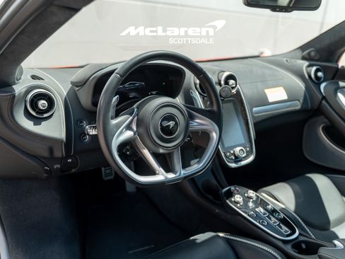 Used 2023 McLaren GT RWD image 13