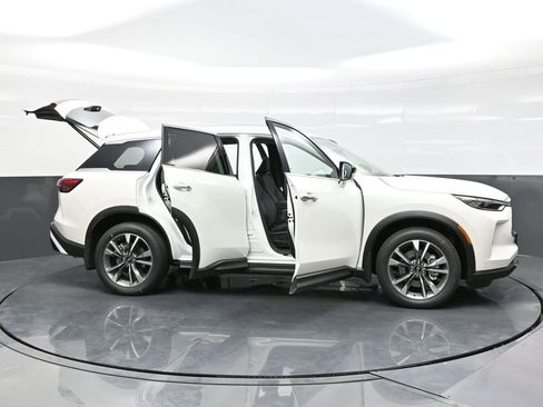 Used 2025 INFINITI QX60 Luxe w/ Vision Package image 49