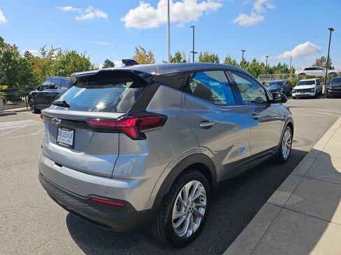 New 2027 Chevrolet Bolt LT w/ Comfort Package FWD image 7