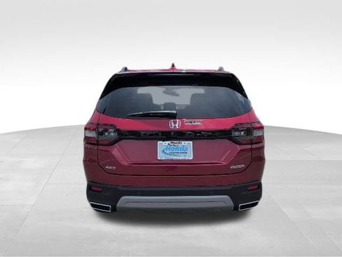 New 2025 Honda Pilot TrailSport image 7