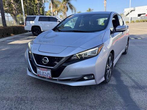 Certified 2018 Nissan Leaf SL w/ SL Technology Package FWD image 4