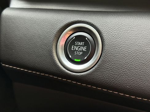 Used 2024 Cadillac Escalade Sport image 32