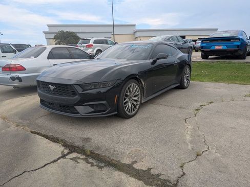 Used 2026 Ford Mustang Premium RWD image 1