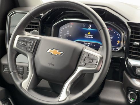 Certified 2024 Chevrolet Silverado 1500 LTZ AWD/4WD image 13
