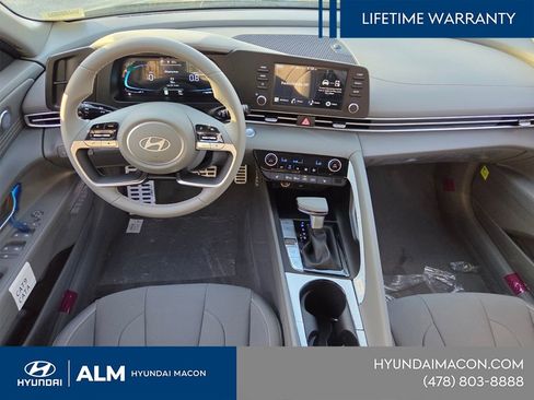 New 2026 Hyundai Elantra SEL Sport Premium FWD image 17