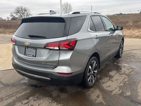 Used 2023 Chevrolet Equinox Premier image 7
