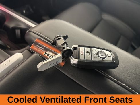 Used 2025 Ford Expedition Platinum AWD/4WD image 18