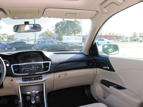 Used 2014 Honda Accord EX image 30