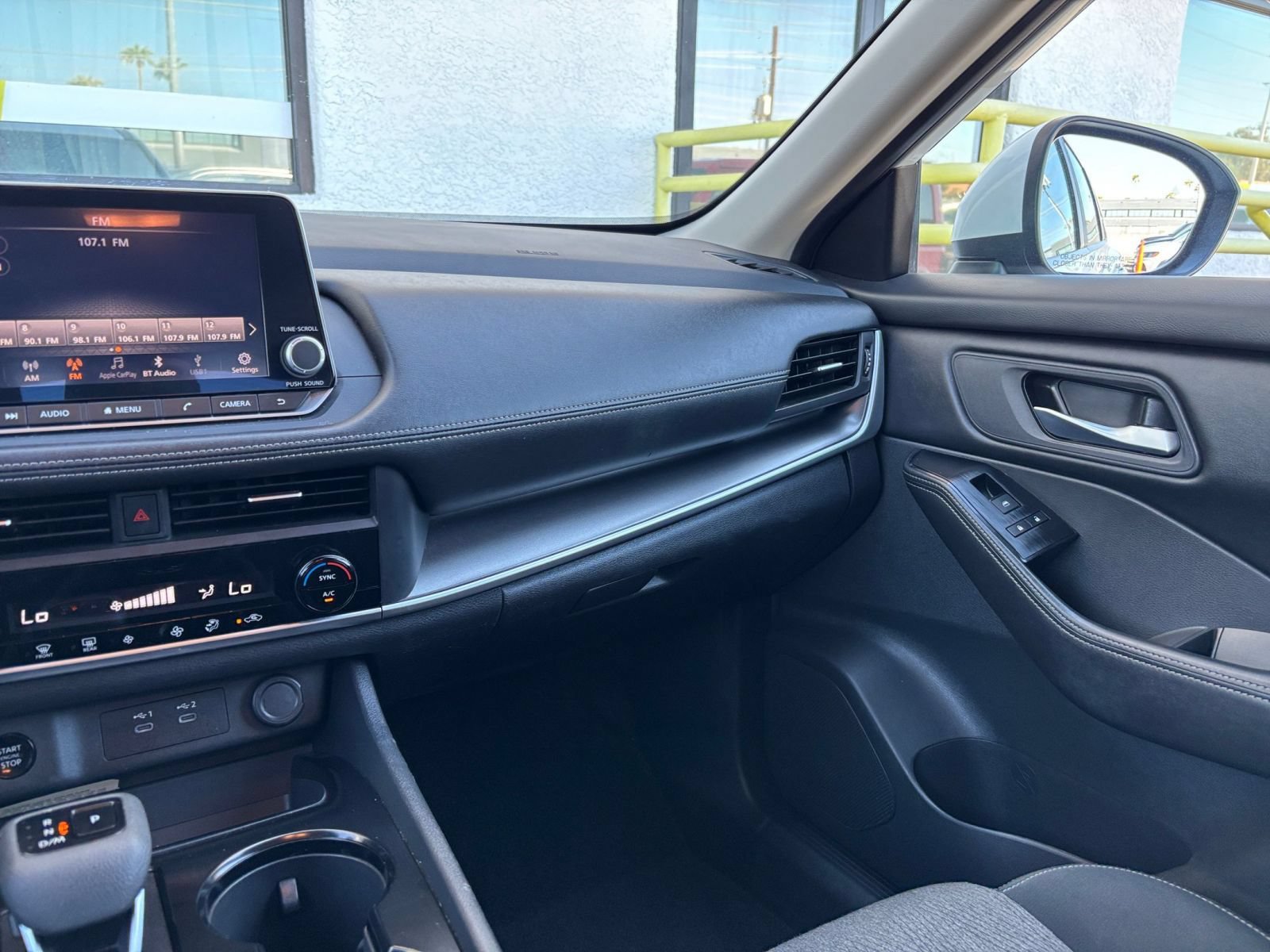 Used 2024 Nissan Rogue SV AWD/4WD image 36