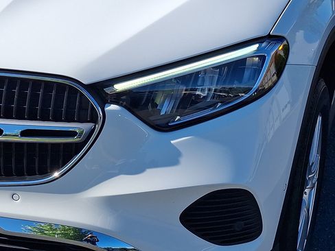 Certified 2023 Mercedes-Benz GLC 300 4MATIC image 9