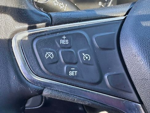 Used 2019 Chevrolet Equinox LT image 23