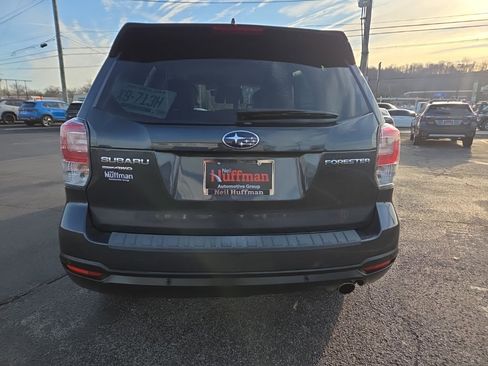 Used 2018 Subaru Forester 2.5i Touring w/ Popular Package #3B image 5