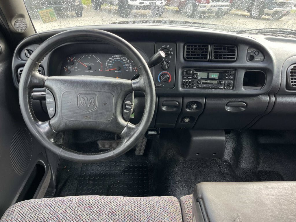 Used 2000 Dodge Ram 3500 Truck 2WD Quad Cab image 12