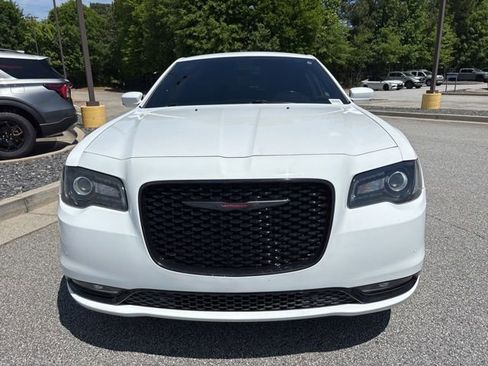 Used 2021 Chrysler 300 S RWD image 3