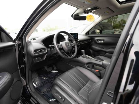 Certified 2025 Honda HR-V EX-L image 8