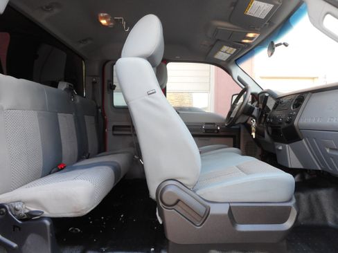 Used 2014 Ford F250 XL w/ Power Equipment Group AWD/4WD image 31