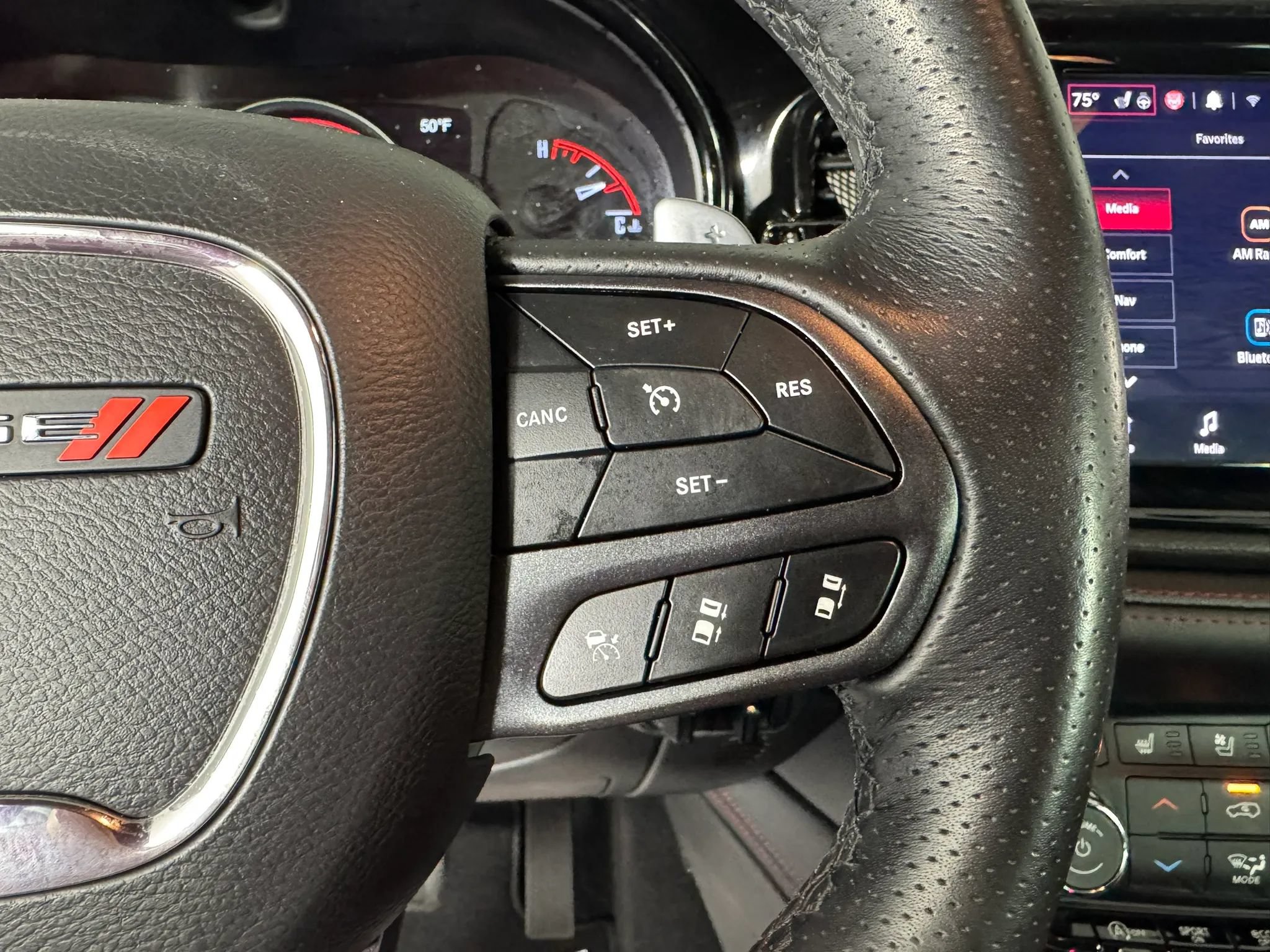 Used 2025 Dodge Durango GT AWD/4WD image 15