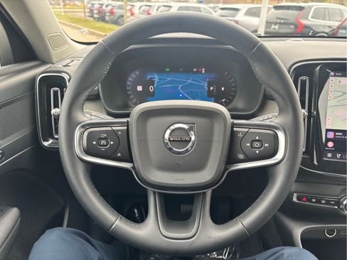 Used 2023 Volvo XC40 B5 Core w/ Convenience Package AWD/4WD image 15