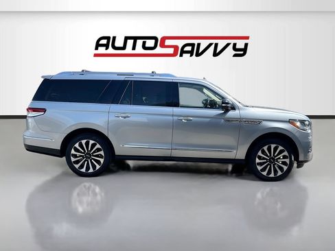 Used 2024 Lincoln Navigator L Reserve AWD/4WD image 8