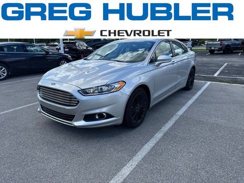 Used 2016 Ford Fusion SE w/ Equipment Group 202A FWD image 1