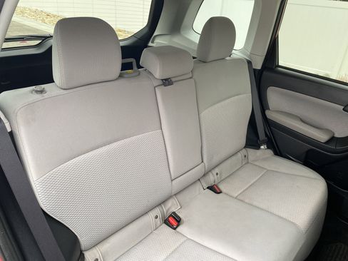 Used 2017 Subaru Forester 2.5i Premium w/ All-Weather Package image 20