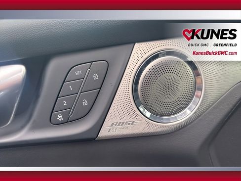 New 2026 Buick Enclave Avenir w/ Super Cruise Package image 17