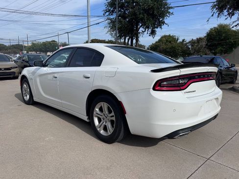 Used 2022 Dodge Charger SXT RWD image 8