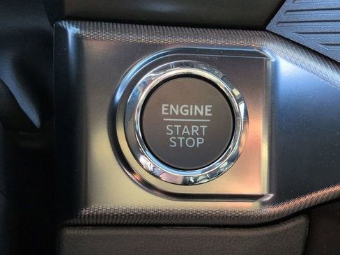 New 2025 Ford F150 Lariat w/ Equipment Group 502A High image 33